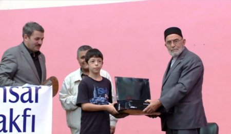 Ordu'da namaz kılan gençlere ödül yağdı