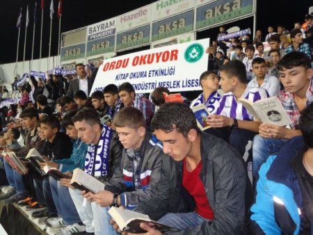 Ordulu öğrenciler, 4 büyük takımın taraftarlarıya kitap okumak istiyor
