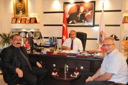 'Örf ve adetlerin yaşatılmasında hemşehri dernekleri etkili oluyor'