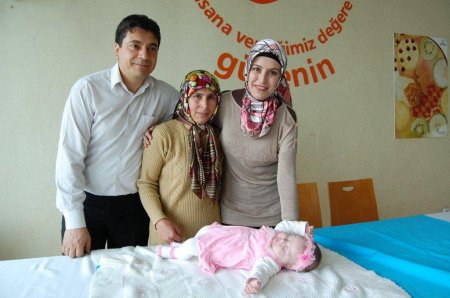 Organ nakliyle iyileşen genç kadın, bebek sahibi oldu