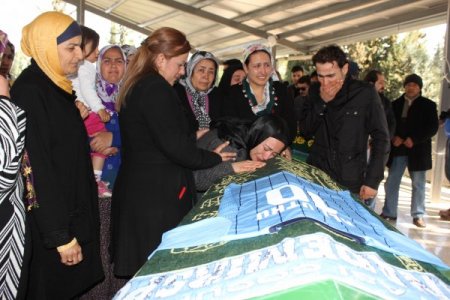 Organları bağışlanan minik Ali Utku, Demirspor formasıyla uğurlandı