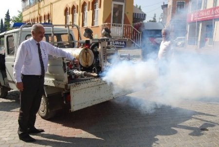 Orhaneli’nde ilaçlama çalışmaları başladı