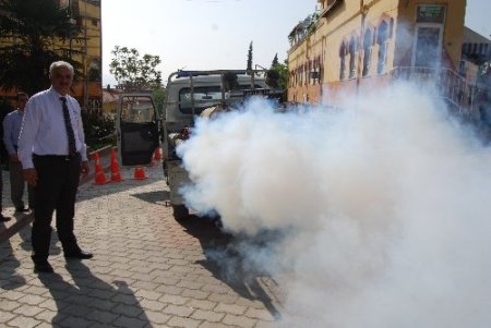 Orhaneli’nde ilaçlama çalışmaları başladı
