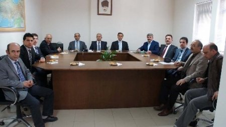 Orhangazi ve Gemlik yöneticileri Karsak deresi için bir araya geldi