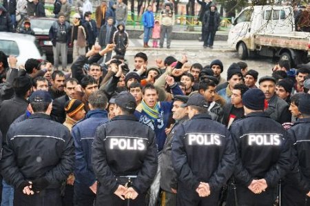 Ormancı Tarafından Öldürülen 2 Kardeş Toprağa Verildi