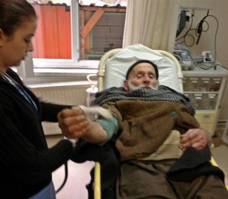 Ormanda kaybolan yaşlı adam, 12 saat süren aramalar sonucunda bulundu