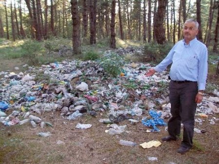 Ormanlara Atılan Çöpler Yangına Davetiye Çıkarıyor