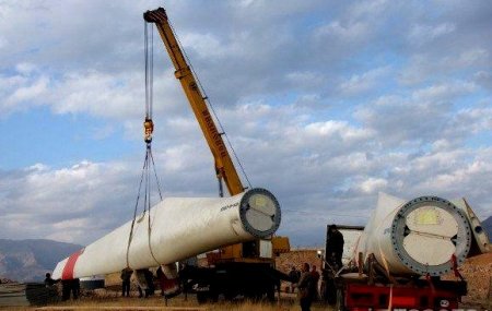 Orta Asya’nın ilk rüzgâr türbini Özbekistan’da kuruldu