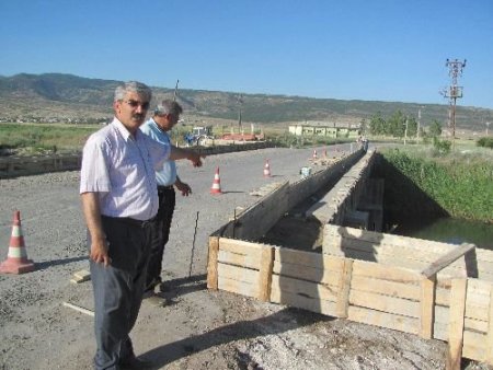Ortakaraören'de Altyapı Ve Çevre Düzenleme Çalışmaları Sürüyor