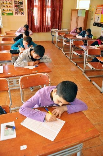 Ortaokul öğrencileri İngilizce olimpiyatlarında yarıştı