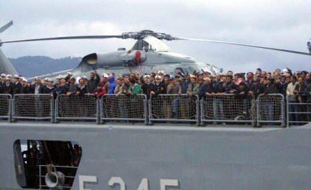 Oruç Reis Fırkateyni 212 Yolcusu İle Marmaris'e Demir Attı