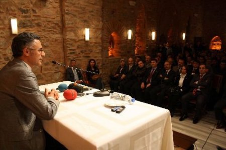 Osman Can: Zaman Geçirmeden Türk Toplumu Kendi Anayasasını Yapmak Zorundadır