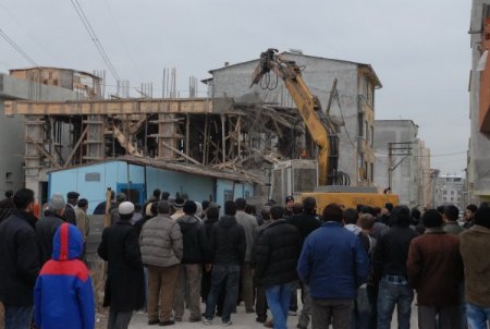 Osmangazi'de 9 Kaçak Bina Yıkıldı