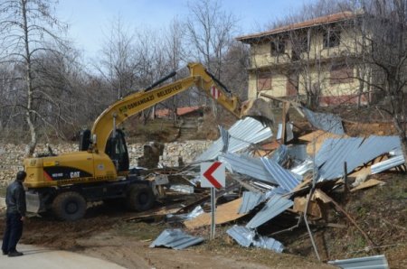 Osmangazi’de yıkımlar sürüyor