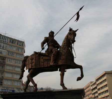 Osmangazi’nin mızrağını kırdılar