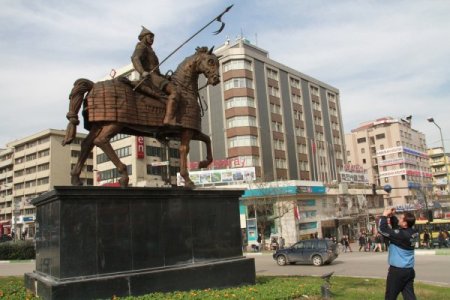 Osmangazi’nin mızrağını kırdılar