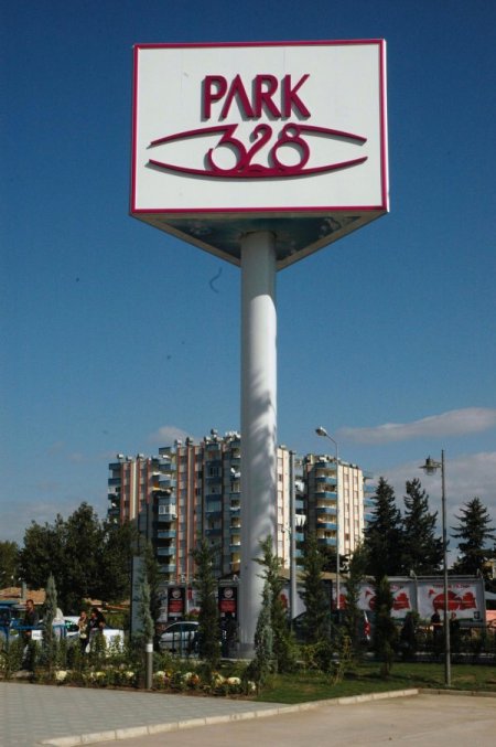 Osmaniye Alışveriş Merkezine Kavuşlu