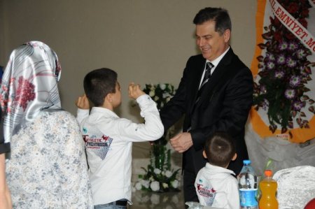 Osmaniye Emniyet Müdürü Engellilerle Halay Çekti