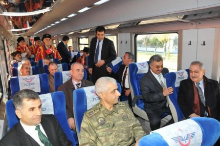 Osmaniye şehitlerine yürüyor