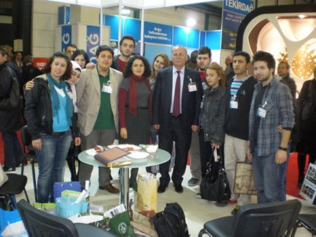 Osmaniye Valisi Cerrah, Emıtt'te Burhaniye Standını Gezdi