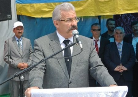 Osmaniye'de, Kur’an kursları yararına kermes açıldı