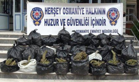 Osmaniye'de 108 kilogram kubar esrar ele geçirildi