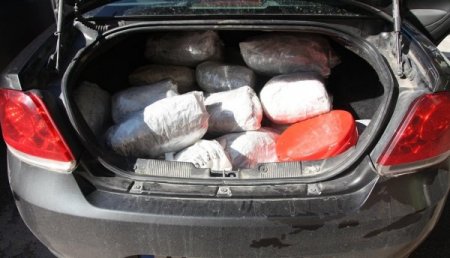 Osmaniye’de 200 kilo kubar, 20 kilo toz esrar yakalandı