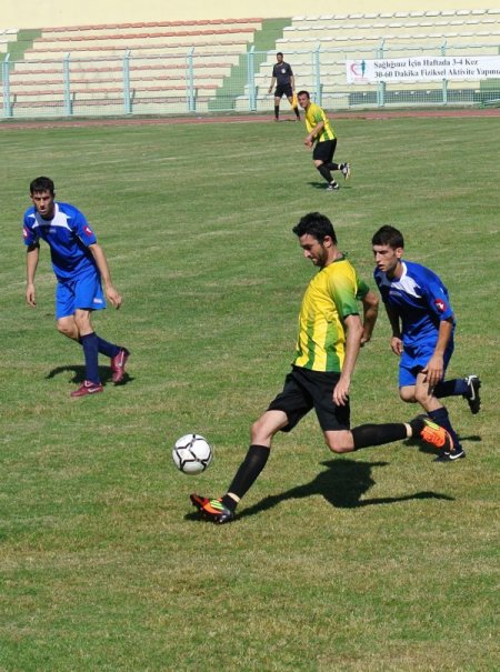 Osmaniye’de amatör lig maçları başladı