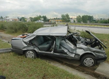 Osmaniye'de Anne Ve Kızı Trafik Kazasında Hayatını Kaybetti