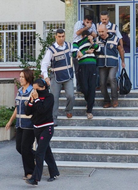 Osmaniye’de fuhuş çetesi operasyonu: 8 kişi tutuklandı