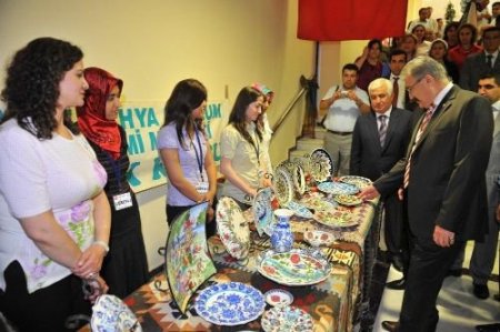 Osmaniye'de Mesleki Ve Teknik Eğitim Fuarı Açıldı