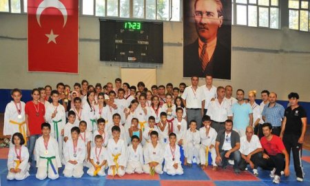 Osmaniye’de tekvando şampiyonası yapıldı