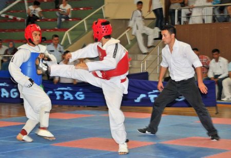 Osmaniye’de tekvando şampiyonası yapıldı