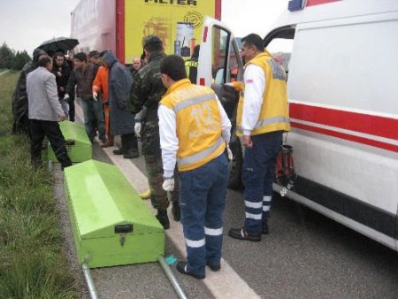 Osmaniye'de Trafik Kazası: 2 Ölü, 4 Yaralı