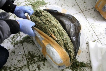 Osmaniye'de uyuşturucu zanlısı 5 kişi tutuklandı