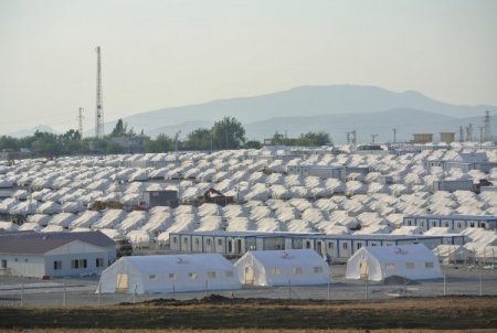 Osmaniye’deki çadır kente Suriyeli Türkmenler yerleştiriliyor