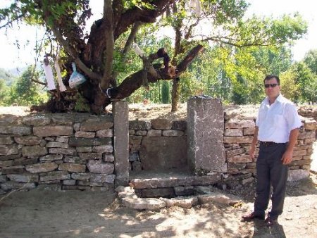Osmanlı Akıncısı Hızırbey'in Türbesi Turizme Kazandırılacak