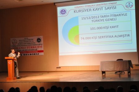 Osmanlıca kursunda sertifika zamanı