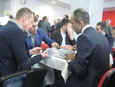 Osmanlı’nın torunu iş adamlarına Kırım’da büyük ilgi