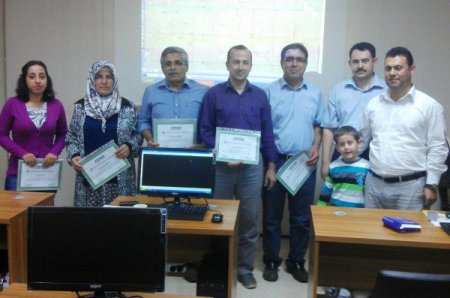 OSTED’in Netcad kursuna katılanlara sertifika verildi