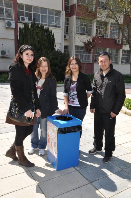 ÖSYM’nin dağıttığı kırtasiye malzemeleri köy okullarına gidecek