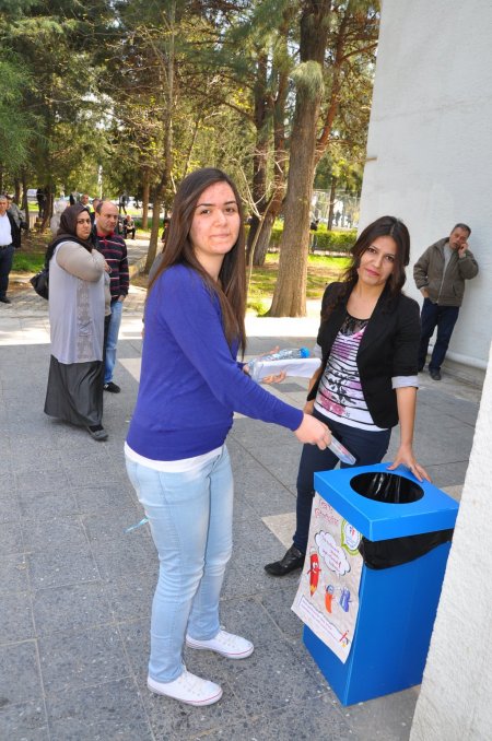 ÖSYM’nin dağıttığı kırtasiye malzemeleri köy okullarına gidecek