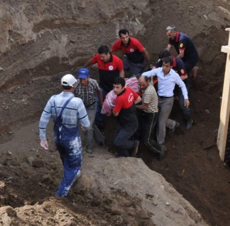 Otel İnşaatı Kazısında Göçük: 1 Ölü, 3 Yaralı