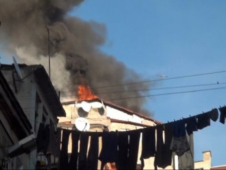 Otelde çakın yangın korkuttu