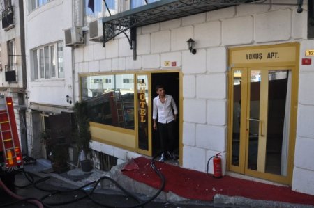 Oteldeki yangın korkuttu