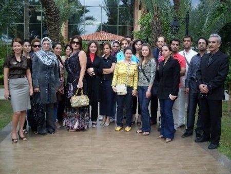 Oteller, 10 Yıl Önce Burun Kıvırdığı İranlı Turistin Ayağına Şimdi Kırmızı Halı Seriyor