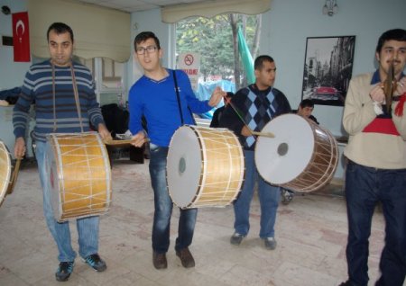 Otistik gençler, mehter takımıyla hayata tutunacak