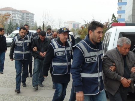 Oto hırsızlık çetesine dört ilde operasyon düzenlendi