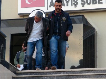 Oto hırsızlık çetesine operasyon