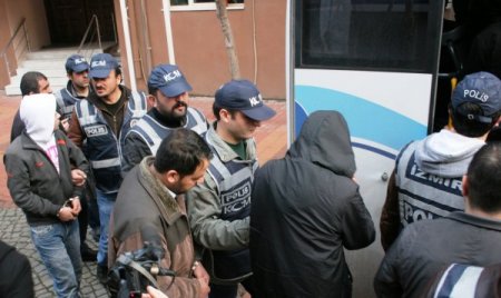 Oto Yıkamacıda 'Cilalı Esrar' Operasyonu